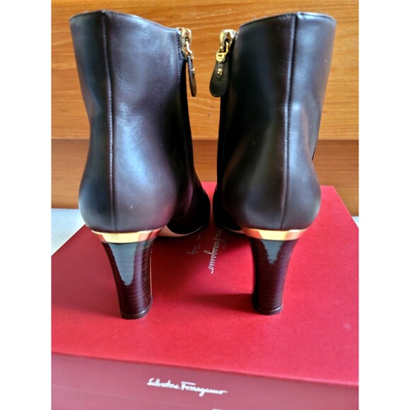 EUC Ferragamo Tinetta womens Brown Calf leather ankle boots 3" heel, 8.5 Italy - Picture 11 of 12